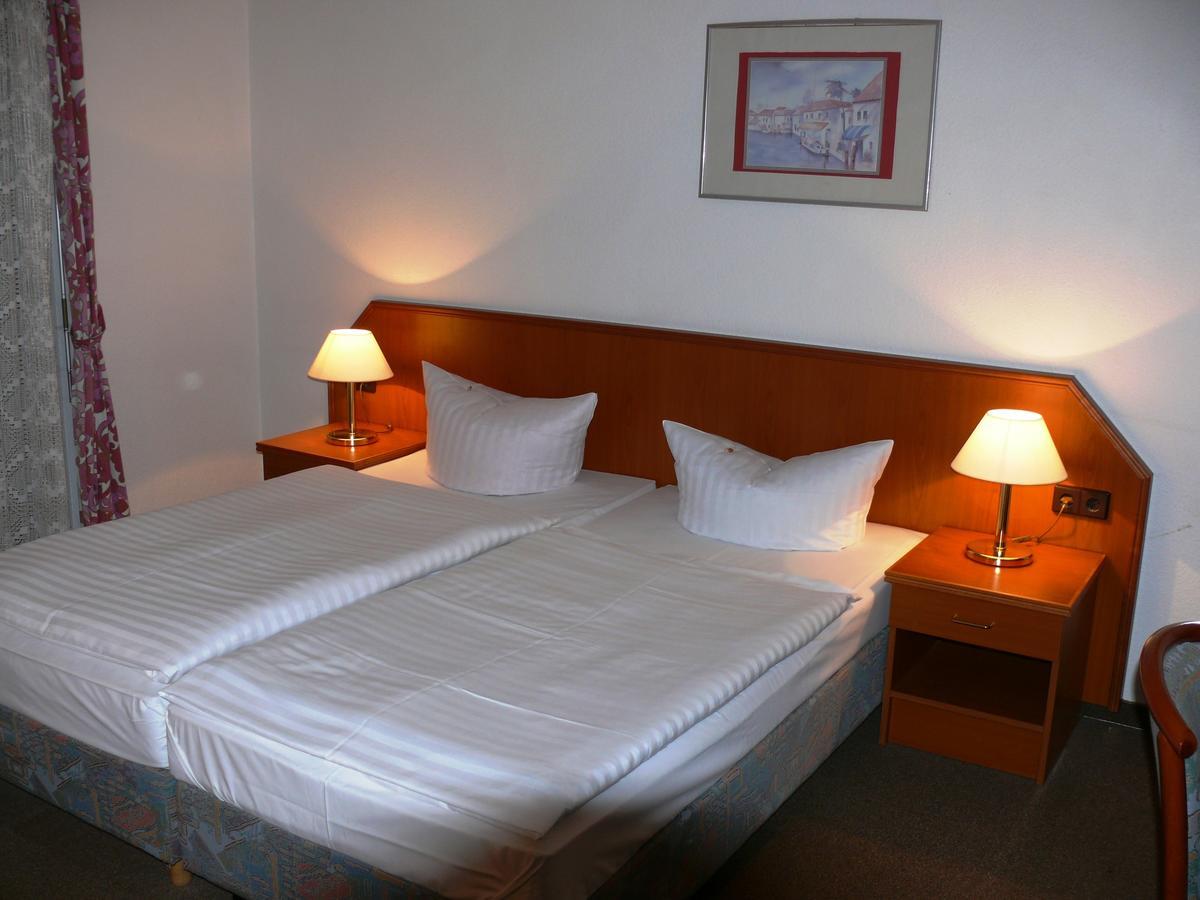 Hotel Neetzer Hof Стая снимка